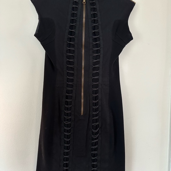Used black rag & bone Layla Contour dress for sale. Size 2. In great condition. - Picture 2 of 8